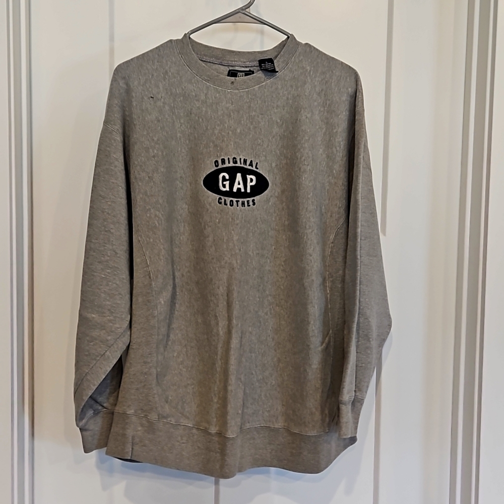 L Gap long sleeve sweater